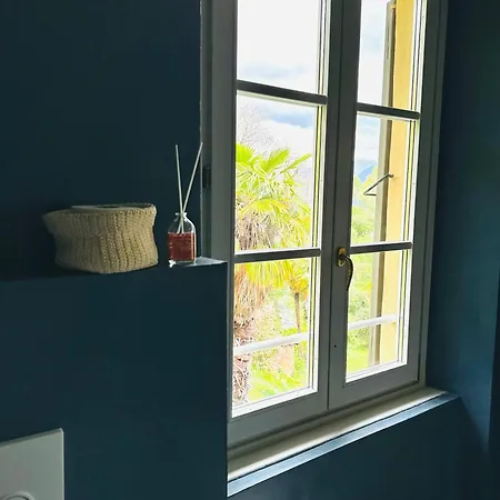 Alojamento de Acomodação e Pequeno-almoço Adelaide Lakeview Como