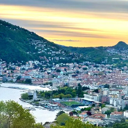 Alojamento de Acomodação e Pequeno-almoço Adelaide Lakeview Como